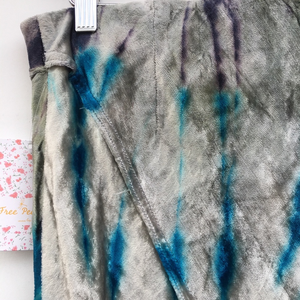 Free People Tie Dye Velvet Midi Skirt NEW - Picture 5 of 8